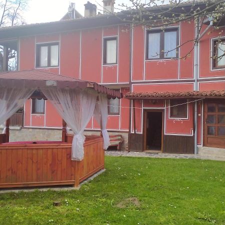 Стаи За Гости Дора Koprivshtitsa Exterior foto