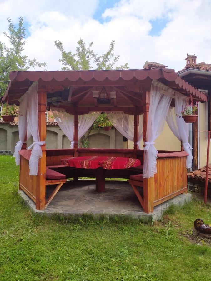 Стаи За Гости Дора Koprivshtitsa Exterior foto