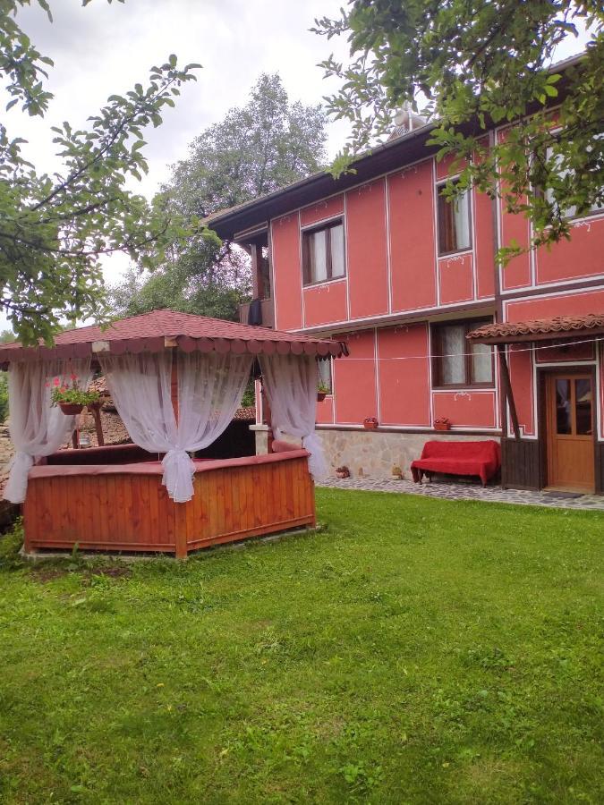 Стаи За Гости Дора Koprivshtitsa Exterior foto